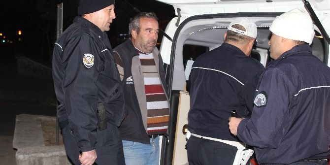 Alkollü Sürücü Levent Kırca’nın Trafik Skeçlerini Aratmadı