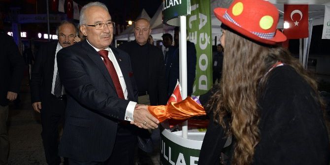 Mersin Büyükşehir Belediyesi, Maraton Fuarı Açtı