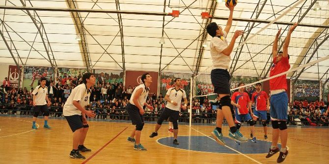 Keçiören’de Geleneksel Okullar Ligi Başladı