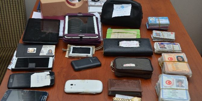 Yht’de Unutulan Eşyalar Şaşırtıyor