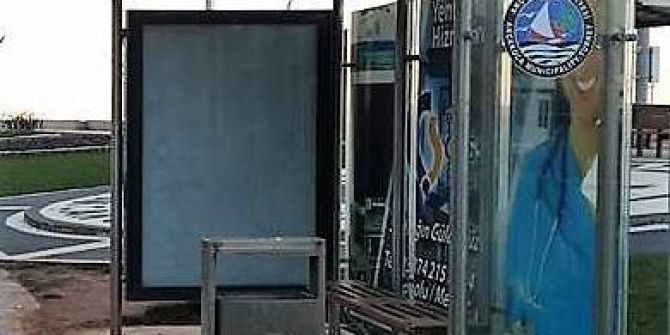 Akçakoca’da Otobüs Durakları Yenilendi