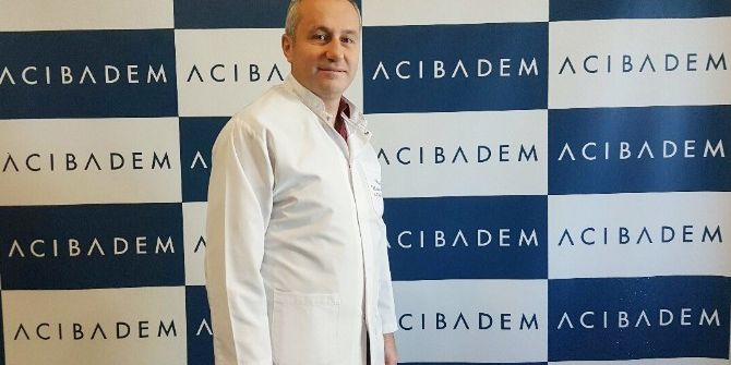 Ciltteki Sarkmalar Karın Germe Ameliyatı İle Düzeltiliyor