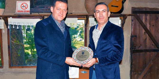 Ortaca Emniyet Müdürü Ayhan’a Plaket