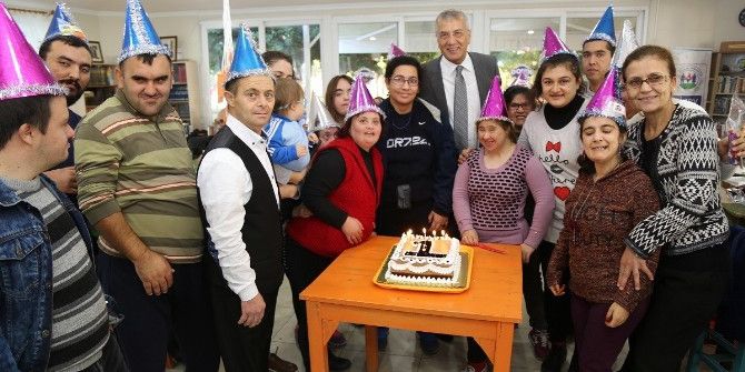 Mezitli Down Cafe Birinci Yaşını Kutladı