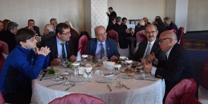 Başkan Albayrak, Büyükerşen İçin Verilen Kahvaltıya Katıldı