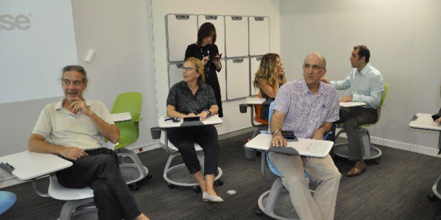 Kadir Has Üniversitesi Ve Steelcase Education Ortaklığıyla Aktif Öğrenme Merkezi Kuruldu