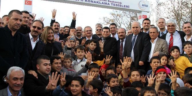 Antalya’dan Hatay’a Gönül Köprüsü