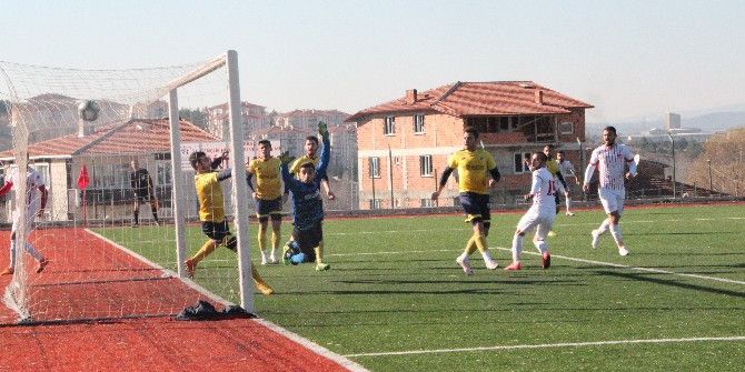 Bilecikspor Zorlu Söğütspor Deplasmanında Kazanması Bildi