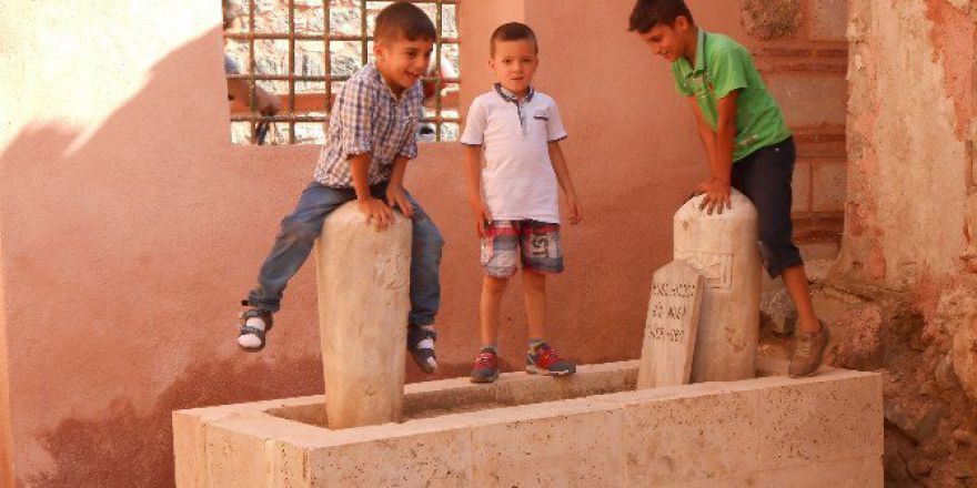 Hisar’da Cami Krizi