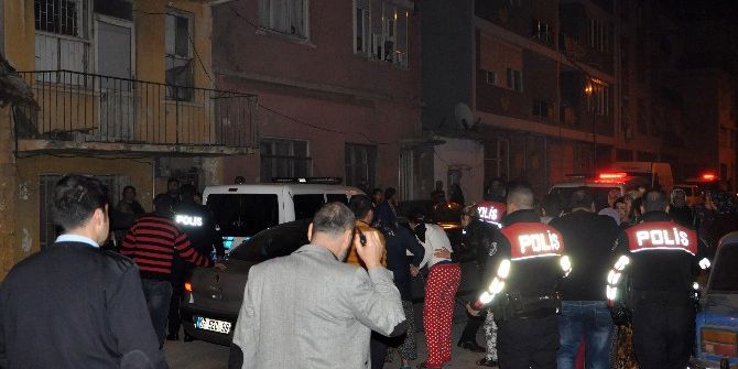 Pompalı Tüfekle Rastgele Ateş Açan Şahıs, Mahalleyi Sokağa Döktü