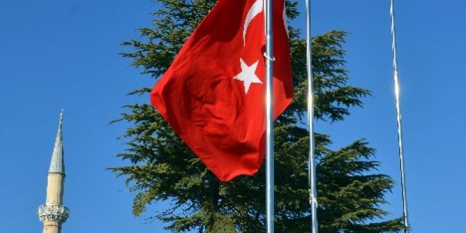 Eskişehir’de Bayraklar Yarıya İndi