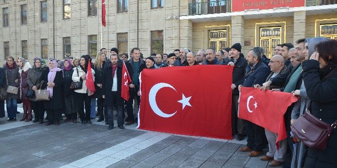 Eskişehirlilerden Teröre Tepki