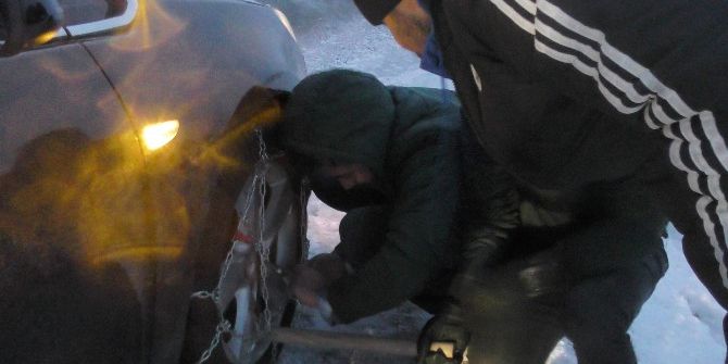 Ardahan’da Kar Yağışı Ve Tipi Ulaşımı Olumsuz Etkiliyor