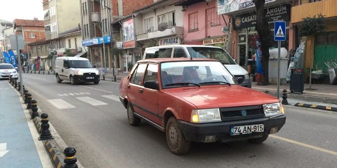 Bartın’da Karşıdan Karşıya Geçmek İsteyen 9 Yaşındaki Kıza Otomobil Çarptı