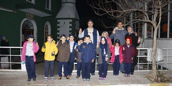 Hisarcık Atatürk İlkokulu İzcileri Kandil Programında