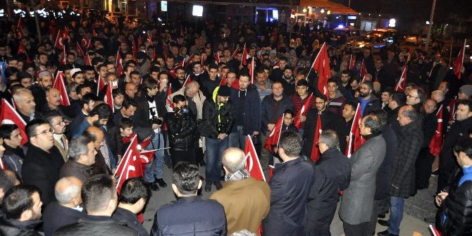 Balıkesir’de Teröre Tepki Yürüyüşü