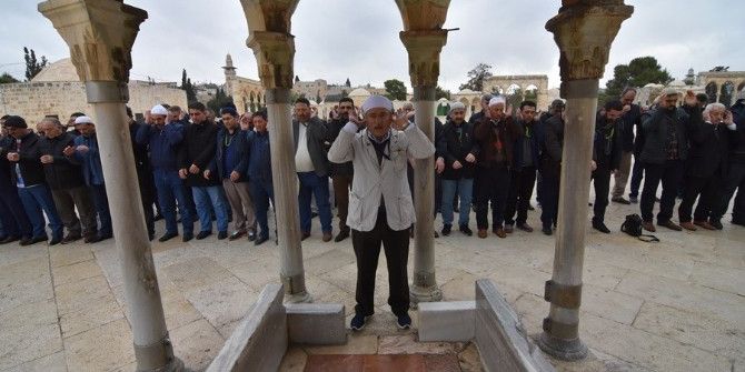 Bem-bir-sen Kudüs’te Şehitler İçin Gıyabi Cenaze Namaz Kıldı