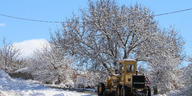 Erzincan’da 104 Köy Yolu Ulaşıma Kapalı