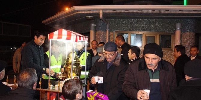 Sungurlu’da Vatandaşlar Camileri Doldurdu