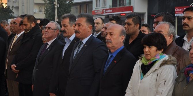 Toroslar Belediyesi’nde Şehitler İçin Saygı Duruşu