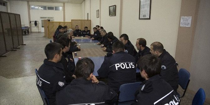 Başkan Çelik’ten Gece Yarısı Anlamlı Ziyaret