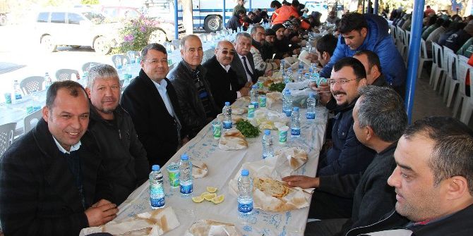 Emekli Personellere Veda Yemeği