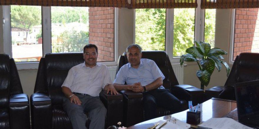 İl Milli Eğitim Müdürü Altınkaynak’tan Yaman’a Veda Ziyareti