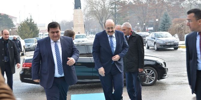 Yök Başkanı Prof. Dr. Yekta Saraç, Erzincan’da