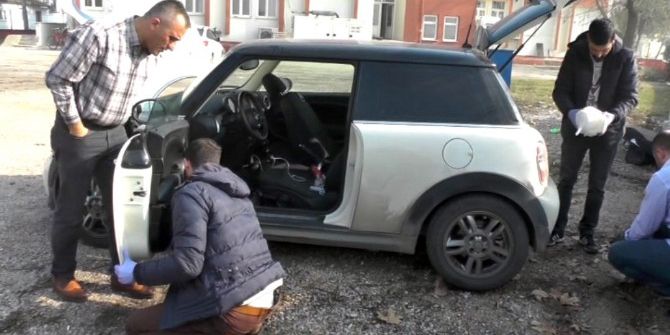 İç Çamaşırından Uyuşturucu Çıkan Genç Kız Tututlandı, Nine Serbest