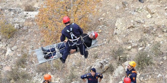 İtfaiyecilerin Zorlu Eğitimi