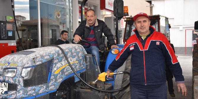Bilecik’te Çiftçilere Ve Muhtarlara Yüzde 5 İndirimli Mazot