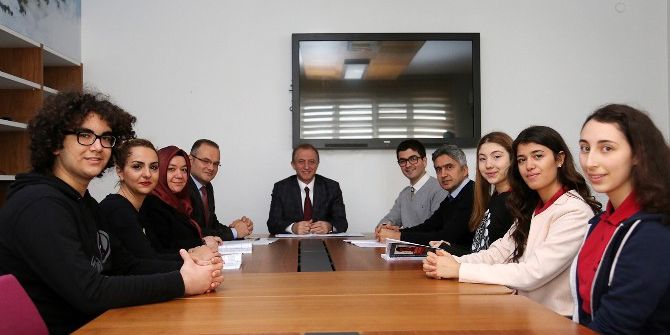 İhlas Eğitim Kurumları Öğrencisi Avrupa Gençlik Kongresi’ne Delege Olarak Seçildi