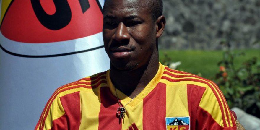 Kayserispor Prejuece Nakoulma İle 1 Yıllık Sözleşme İmzaladı
