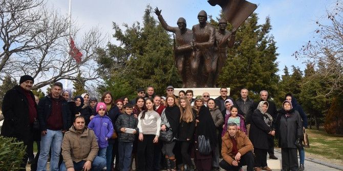 Yunusemre Halkını Ecdadına Taşıyor