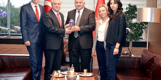 Rektör Gündoğan, Thy Genel Müdürü Bilal Ekşi’yi Ziyaret Etti