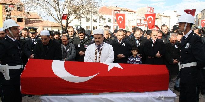 Şehit Polis Devrilmez Son Yolculuğuna Uğurlandı