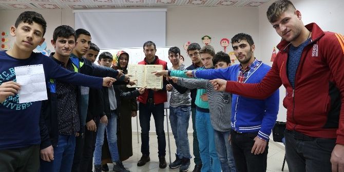 İşaret Dili İle Kur’an-ı Öğrettiler