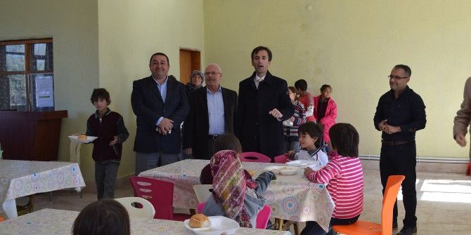 Taşımalı Eğitim Kapsamındaki Öğrencilerin Yemekleri Denetlendi