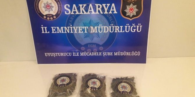 Uyuşturucu Ve 2 Bin Adet Kaçak Cep Telefonu Ele Geçirildi