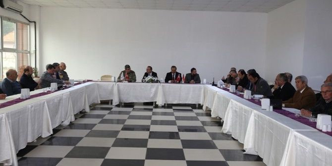 Burhaniye’de Genişletilmiş Güvenlik Toplantısı Yapıldı