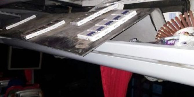 Yolcu Otobüsünün Davlumbazında Ve Tavanında Kaçak Sigara Ele Geçirildi