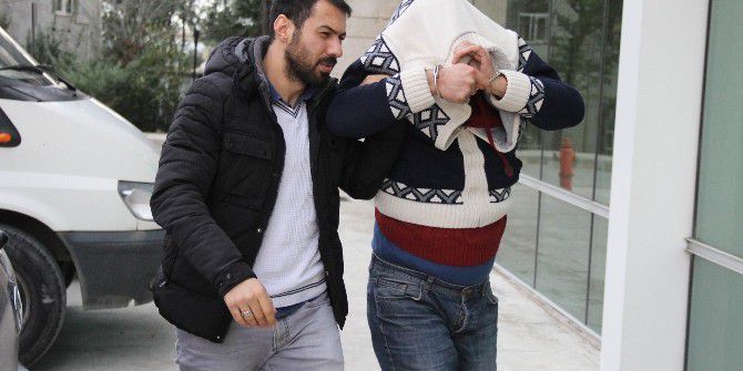 Evinde Uyuşturucu İle Yakalandı