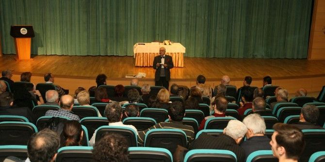 Siyaset Bilimci Prof. Dr. Ataöv: “Başkanlık Türkiye’ye Uymaz”