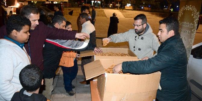 Aksaray Belediyesi 7 Bin 500 Adet Kandil Simidi Dağıttı