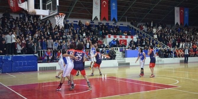 Liselerarası Basketbol Şampiyonası Sona Erdi