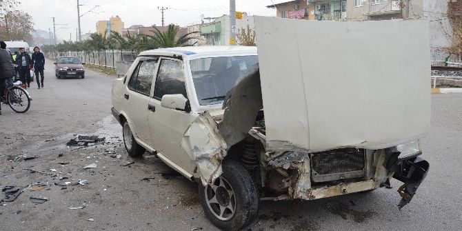 Manisa’da Trafik Kazası: 4 Yaralı