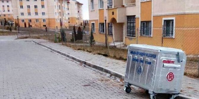 Erciş’te Çöp Konteynerleri Yenileniyor