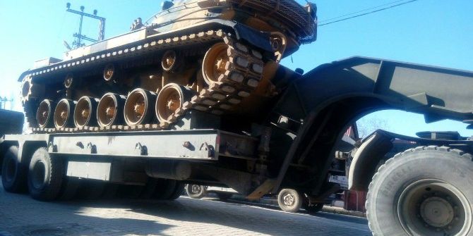 Sınıra Tank Sevkıyatı