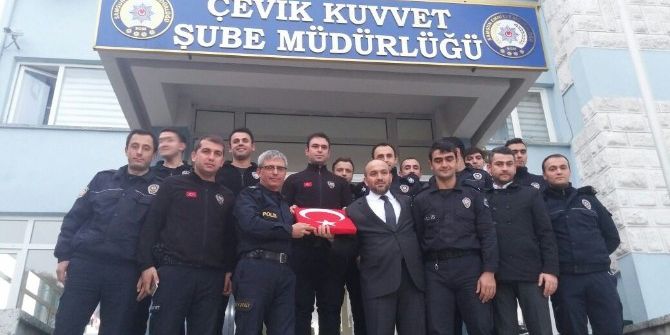 Büyük Anadolu Polisin Yanında