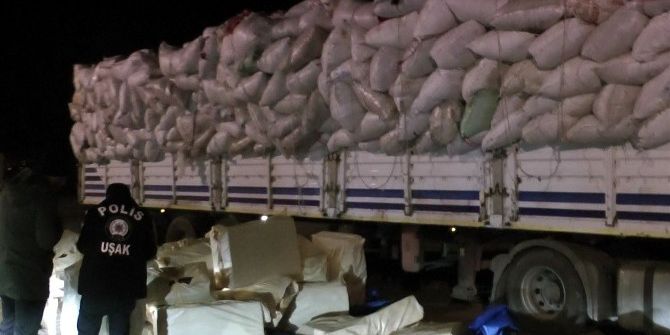 Uşak’ta 50 Bin Paket Kaçak Sigara Ele Geçirildi